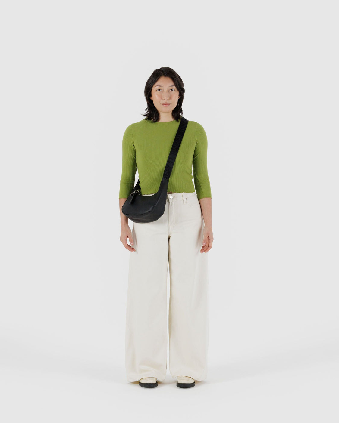 Small Recycled Leather Crescent Bag O5