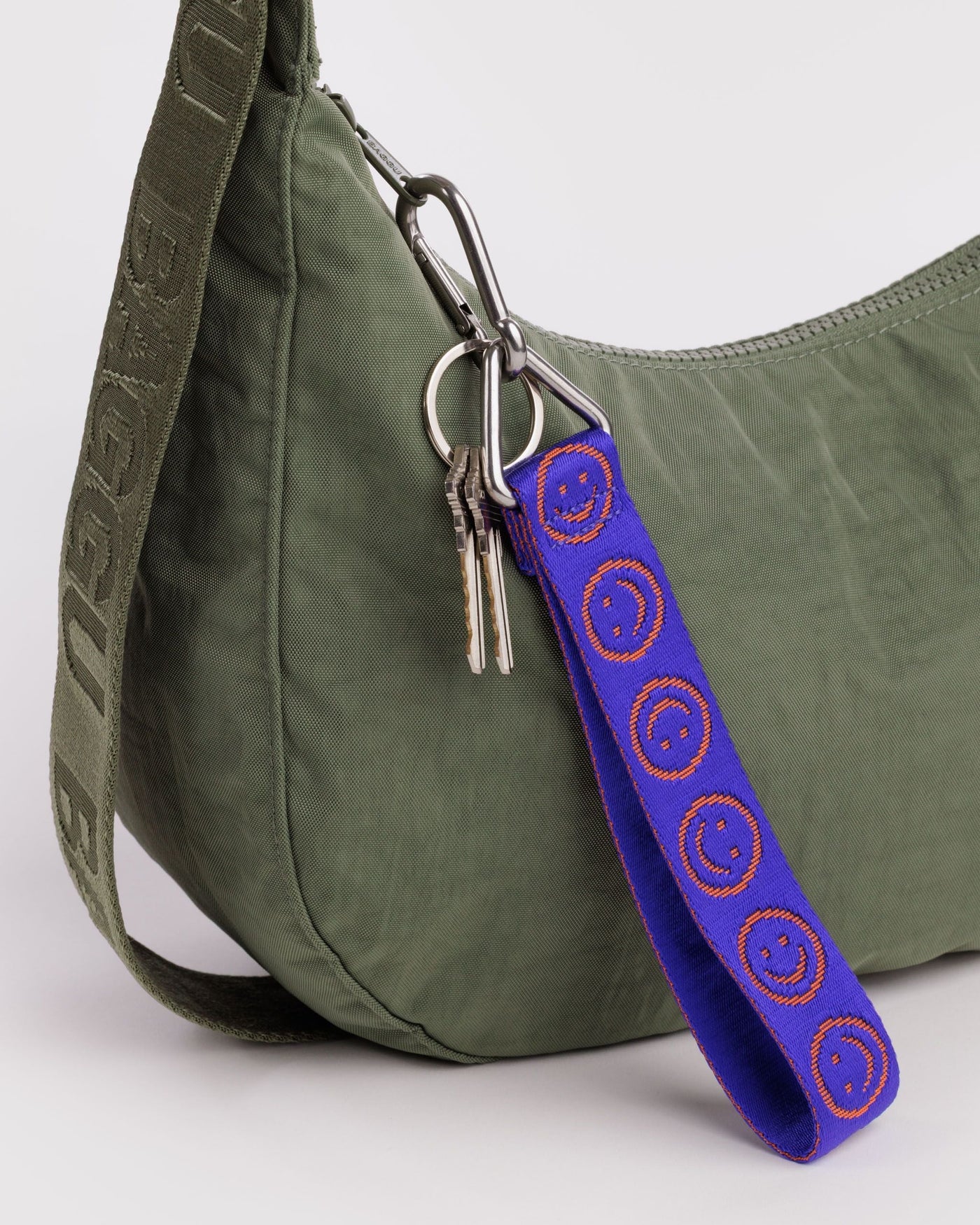 Logo Keychain Z7