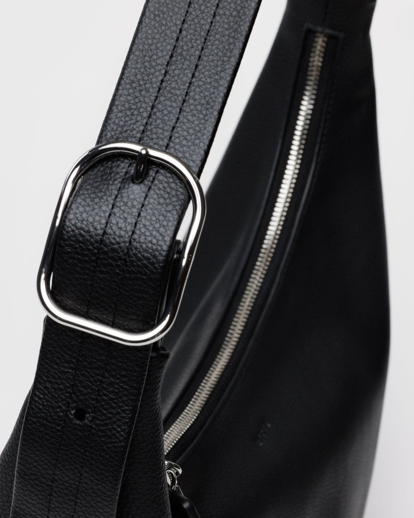 Recycled Leather Shoulder Bag J8