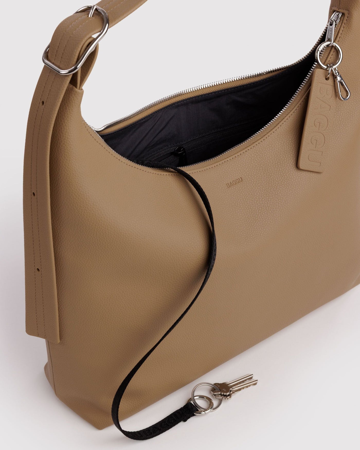 Recycled Leather Shoulder Bag J8
